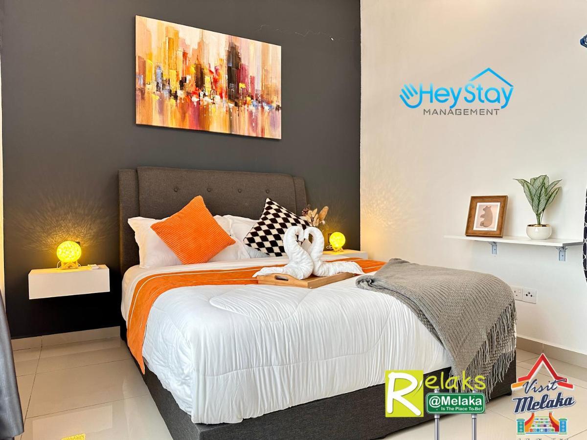 Novo 8 Residence Bachang By Heystay Management Kampong Tambak Extérieur photo