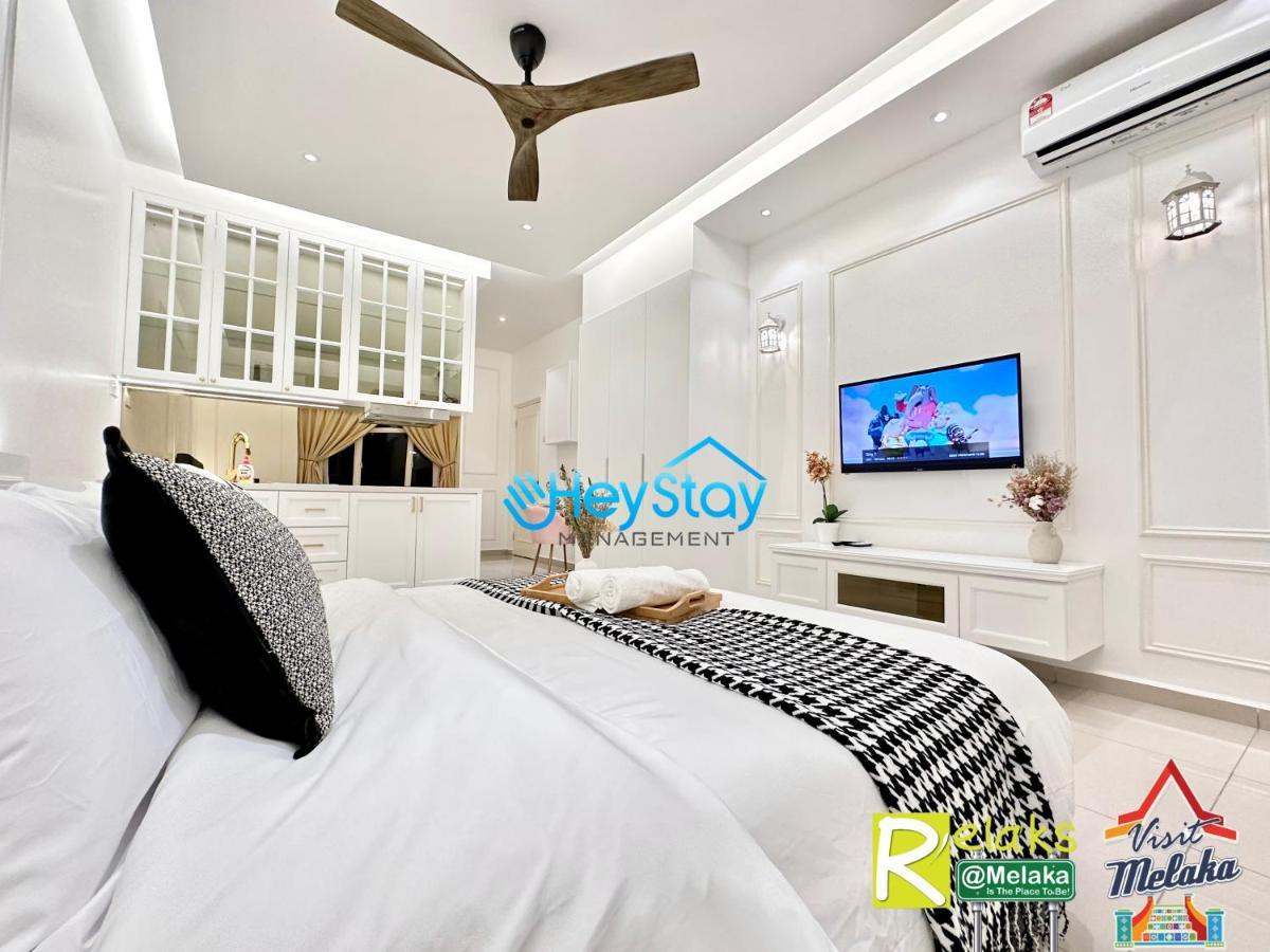 Novo 8 Residence Bachang By Heystay Management Kampong Tambak Extérieur photo